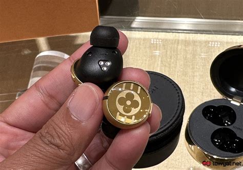 louis vuitton light up earphones.